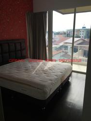 Grosvenor View (D14), Condominium #105867362